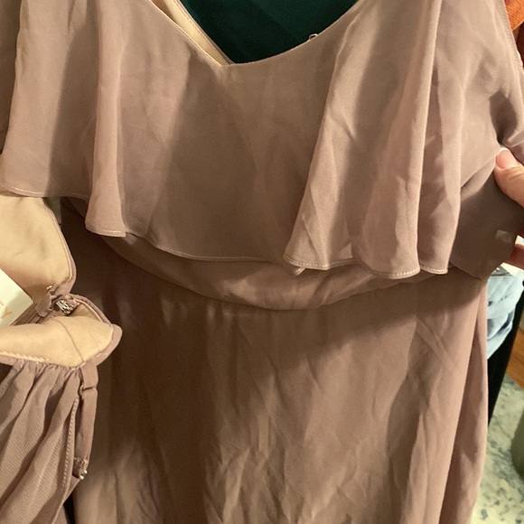 NWT Birdie Grey dress in size medium. - Picture 2 of 4